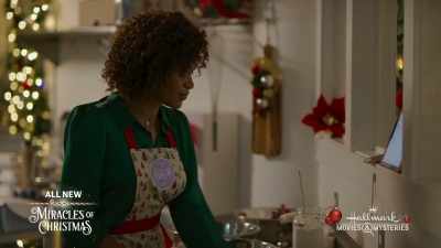 Well, I'm ready to answer
your cookie questions, - Deliver by Christmas