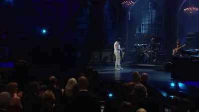 Well, this is really
gonna be interesting." - Jeff Beck: Still on the Run