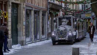 Well, it isn't exactly
a horse-drawn carriage, - Joyeux Noel