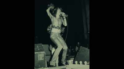 Well, it was in Memphis,
as I recall, right? - Personality Crisis: One Night Only