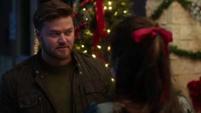 Well, it's a good thing we
bumped into each other again. - A Christmas of Wonders
