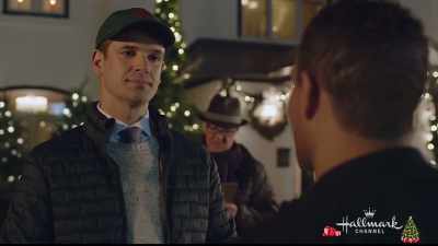 - Well it's my duty to present the award - A Majestic Christmas