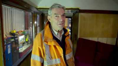Well, it's going a lot better
than I thought it was earlier. - Great Rail Restorations with Peter Snow