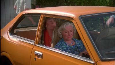 WELL, IT'S NICE
TO SEE YOU, BERNICE. - That '70s Show