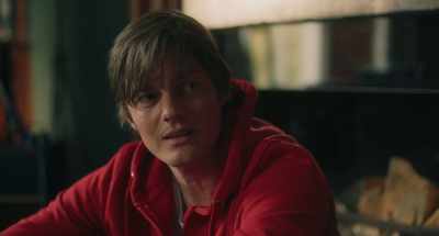 - Well, it's not a bad look, - She is Love