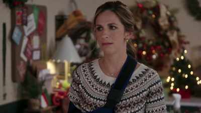 Well it's not exactly easy,
but... - Christmas Wreaths and Ribbons