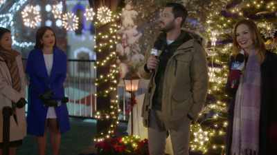 Well, it's worth it to see
all these beautiful lights. - Cloudy with a Chance of Christmas