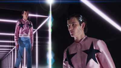 ♪ Well, I've been down so many roads ♪ - Next in Fashion