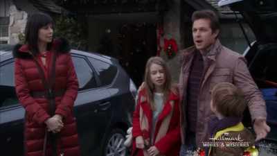 Well, I've got to take
Thomas to practice, - Christmas in the Air
