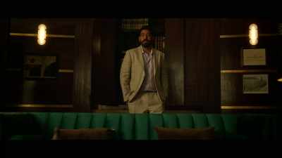 Well, I've just heard from Interpol.
Their best man is on route. - Death and Other Details