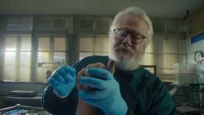 Well, I've just pulled
a dozen splinters of wood - NCIS: Sydney