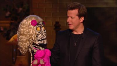 Well Jeffrey do you think To my vere is neat - Jeff Dunham: Minding the Monsters