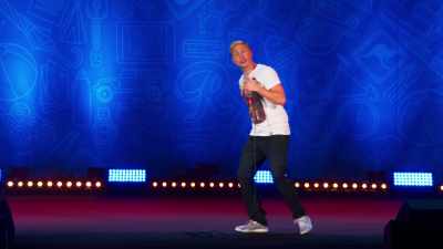 We'll just get on with this, okay?" - Russell Howard: Recalibrate