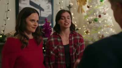 - Well, just in case you
don't reappear again today, - Christmas in Notting Hill