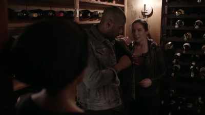 Well, you know what? You can
use my phone for network. - Alone in the Dark