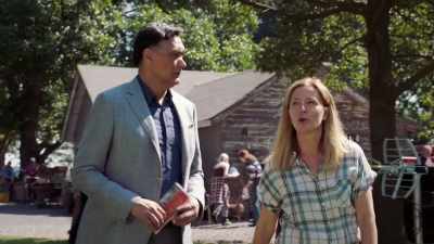 - Well, this lawyer
taught his daughter - Bluff City Law