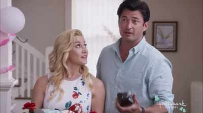 - Well, let me take thatfrom you, Laurel, honey - Wedding at Graceland