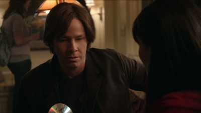 - Well, let's pop it in.
- Yeah. Yeah. Right there. - The Afterparty