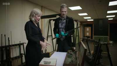Well, let's put Arthur to the test and see
if his scenario is actually going to work. - Killing Sherlock: Lucy Worsley on the Case of Conan Doyle