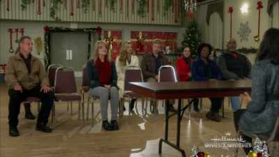 Well, let's start by finding
our Christmas committee chairs. - Nostalgic Christmas