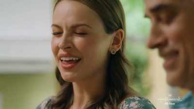 Well, listen, even if
he is not Mr. Right, - Feeling Butterflies