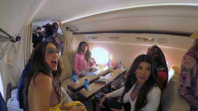 - Well, look who
the cat dragged in! - The Real Housewives Ultimate Girls Trip