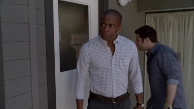- WELL,
LOOKS LIKE NOBODY'S HERE. - Psych
