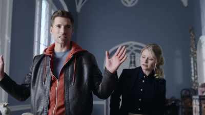 - Well, maybe I'll just...
have a look around. - The Reluctant Royal