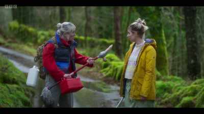 - Well, you never contradicted her fanny!
- Don't turn this on me, Shell. - Henpocalypse!