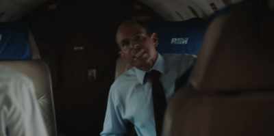 -We'll never make it.
-I said let's go! - BlackBerry