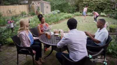 - Well, no need to send mean invitation, I'll be there. - Wedding at Graceland
