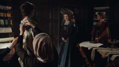 Well, now, don't we look fine? - The Spanish Princess