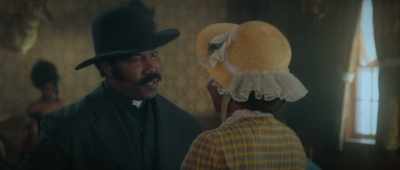 -Well, now.
Shall we go to the... church?
-Yeah. - Outlaw Johnny Black