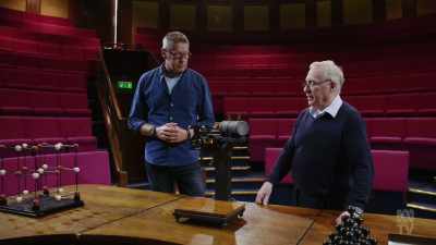 Well, originally,
it was mounted in the centre here. - Aussie Inventions That Changed The World