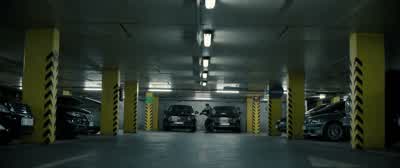 -We'll punch a hole. - Extraction 2