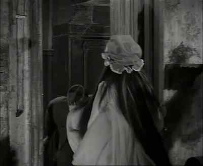 Well, pussycat can
just go sleepy-bye... - The Munsters
