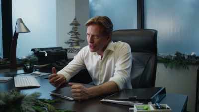 - Well put them in there, - A Big Fat Family Christmas