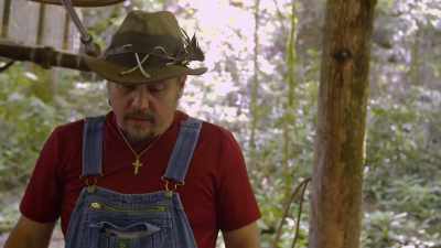 Well, this right here
gives is the straight up - Moonshiners: Master Distiller