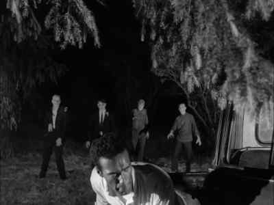 Well, is she coming?
Come on. - Night of the Living Dead