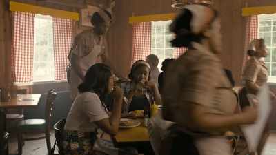 Well, she was washing dishes
in the kitchen, - The Deuce