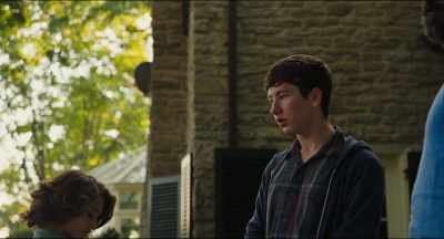 Well, we should probably eat.
( KEYCHAIN JINGLES ) - The Killing of a Sacred Deer