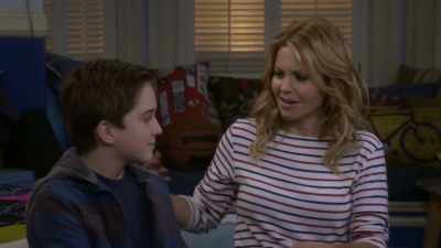 We'll start with a little.
Bring in the hug. - Fuller House