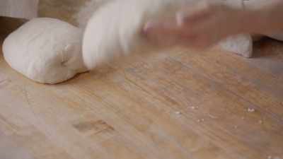 We'll take a loaf, - What Am I Eating? With Zooey Deschanel