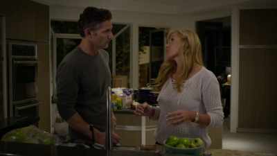 - Well, Terra could go,
except she's at Ronnie's. - Dirty John
