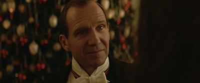 Well, thank god dinner is being served. - The King's Man