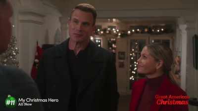 - Well, thank you very much.
I appreciate that, - My Christmas Hero