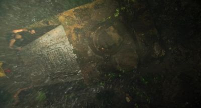 - Well, that's something you don't see every day.
- A tank? - Sanctum