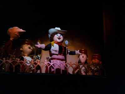 Well, that's the show, folks. - Rudolph and Frosty's Christmas in July