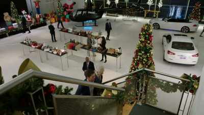 Well, the best part of it,
Howard, - Random Acts of Christmas