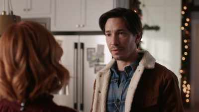 Well, the Campbells
invited me here, - Christmas with the Campbells